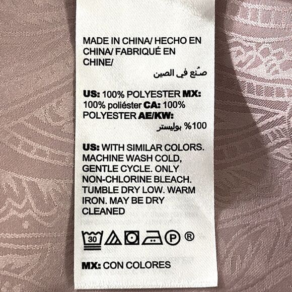 Chico’s Shirt Tunic Size 1 (8) Pink Long Sleeve Silky Paisley - Picture 11 of 13